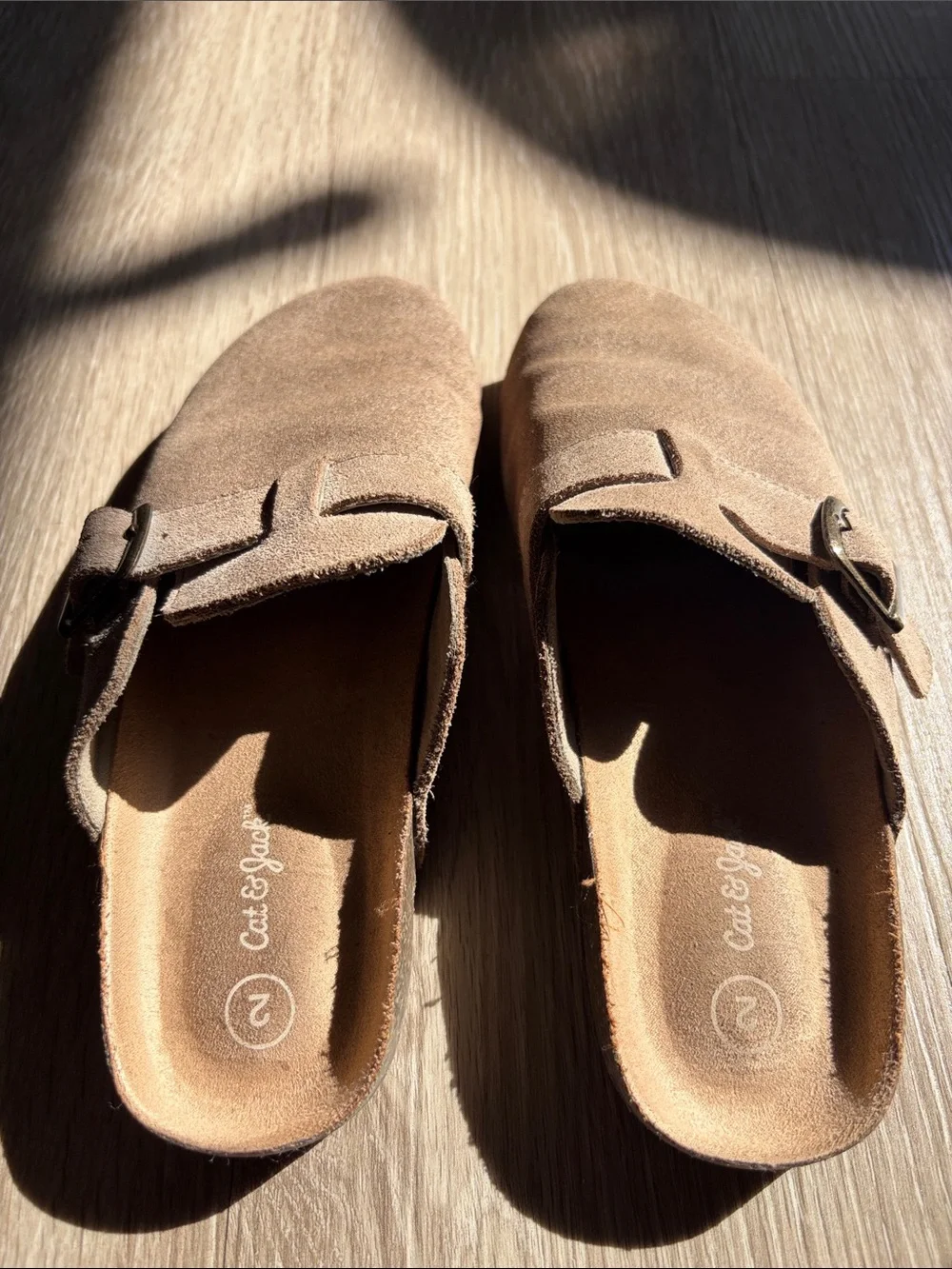 Cat & Jack soft brown